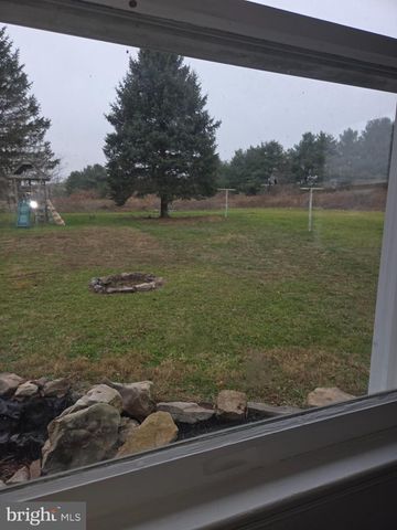 177 N STONE RD, Millersburg, PA 17061