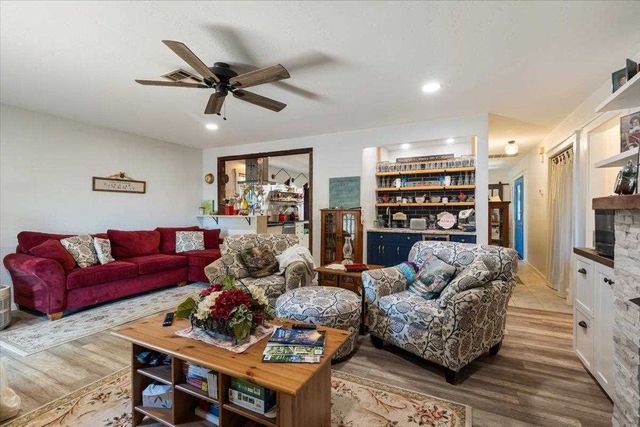 13707 NE Kleeman Rd, Elgin, OK 73538