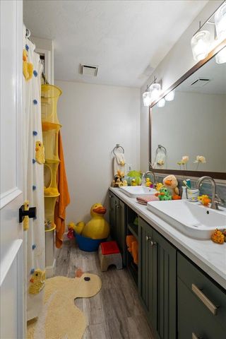 13707 NE Kleeman Rd, Elgin, OK 73538