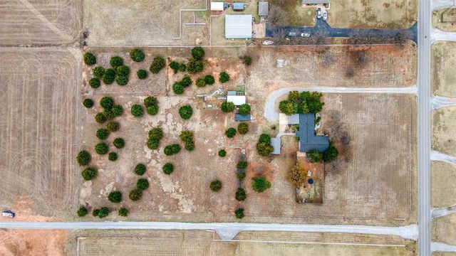 13707 NE Kleeman Rd, Elgin, OK 73538