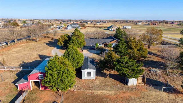 13707 NE Kleeman Rd, Elgin, OK 73538
