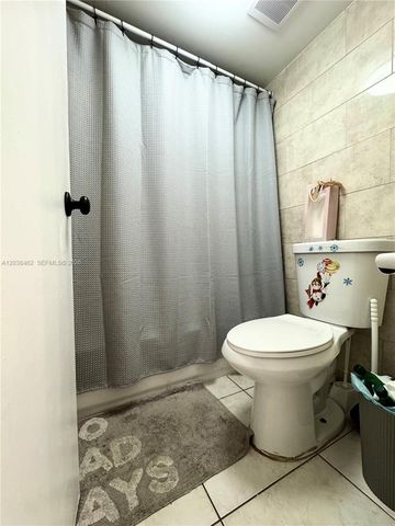 19729 SW 114th Ave 250, Miami, FL 33157