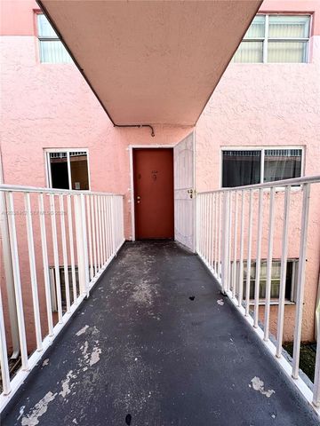 19729 SW 114th Ave 250, Miami, FL 33157