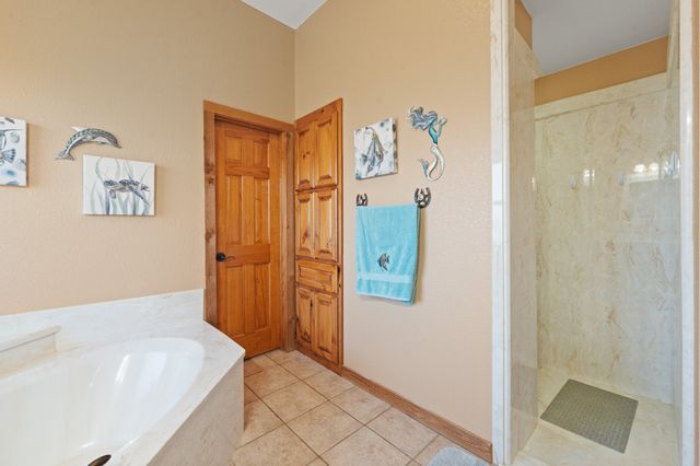 1366 Hcr 1414, Covington, TX 76636