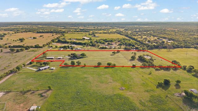 1366 Hcr 1414, Covington, TX 76636