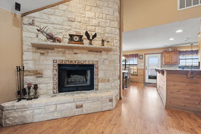 1366 Hcr 1414, Covington, TX 76636