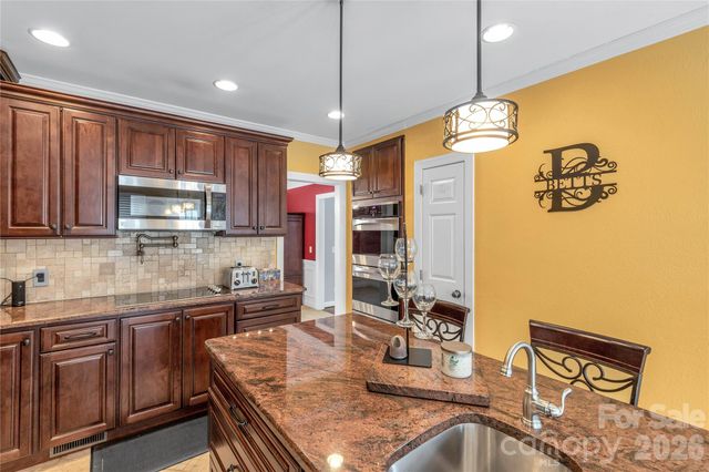 12610 Angel Oak Drive, Huntersville, NC 28078