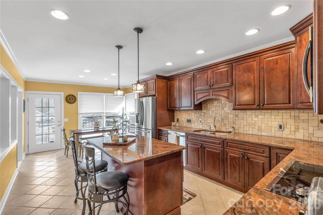 12610 Angel Oak Drive, Huntersville, NC 28078