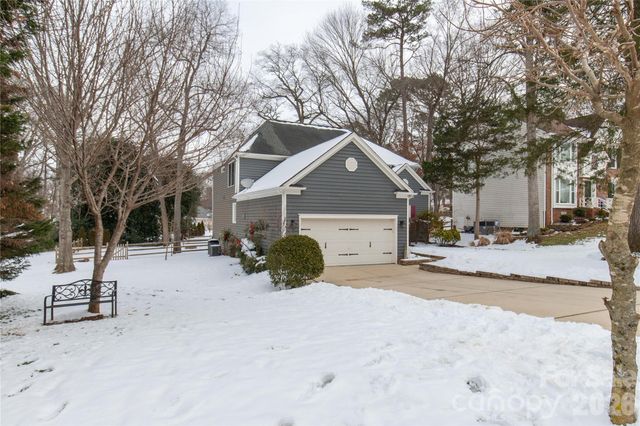 12610 Angel Oak Drive, Huntersville, NC 28078