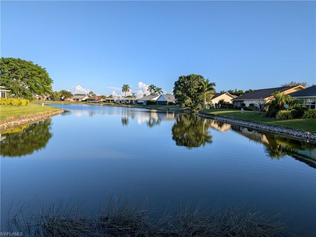 104 Fleur De Lis LN, NAPLES, FL 34112 — exterior