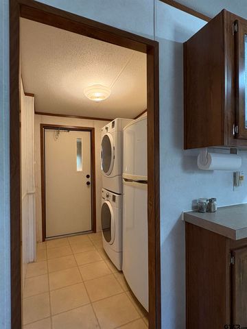 720 Caroline Bnd, Bullard, TX 75757