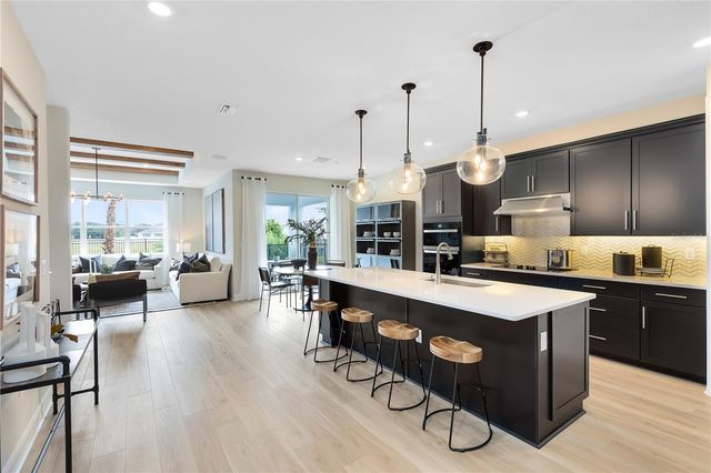 5661 FLAME VINE WAY, St Cloud, FL 34771