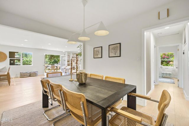 168 Lamour Drive, La Canada Flintridge, CA 91011