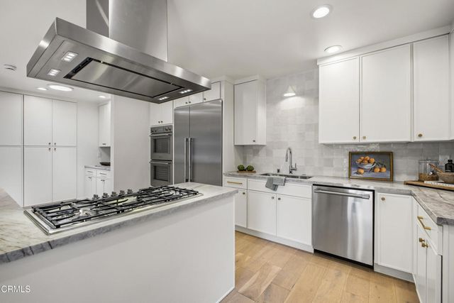 168 Lamour Drive, La Canada Flintridge, CA 91011