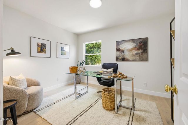 168 Lamour Drive, La Canada Flintridge, CA 91011
