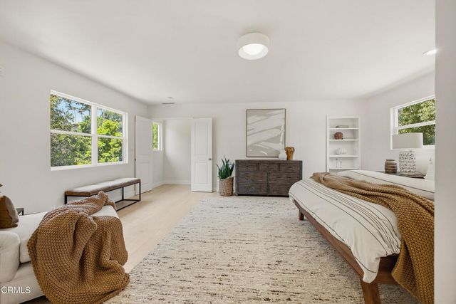 168 Lamour Drive, La Canada Flintridge, CA 91011