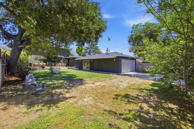 168 Lamour Drive, La Canada Flintridge, CA 91011