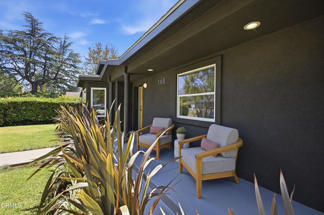 168 Lamour Drive, La Canada Flintridge, CA 91011