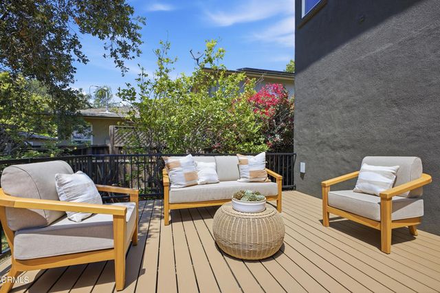 168 Lamour Drive, La Canada Flintridge, CA 91011