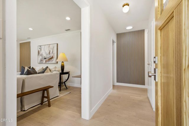 168 Lamour Drive, La Canada Flintridge, CA 91011