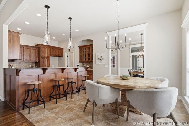 2712 W Natchez Street, Broken Arrow, OK 74011