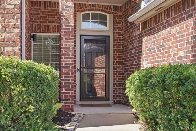 2712 W Natchez Street, Broken Arrow, OK 74011