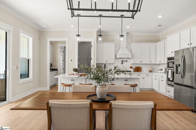 100 Ever Silvers Lane, Taylors, SC 29687