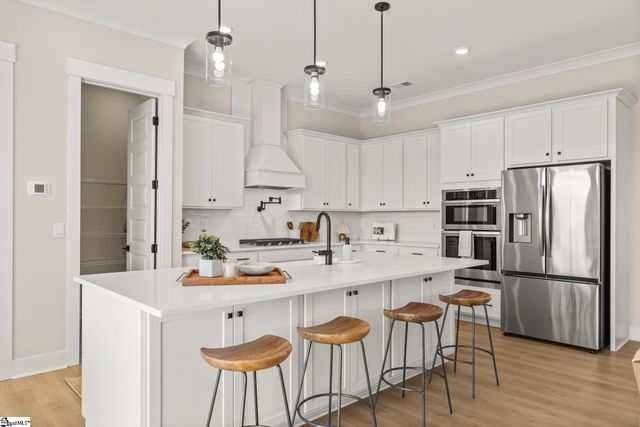 100 Ever Silvers Lane, Taylors, SC 29687