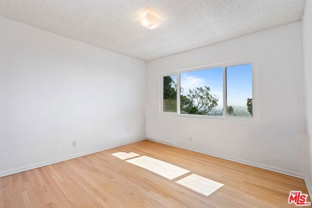 4799 Bonvue Avenue, Los Angeles, CA 90027