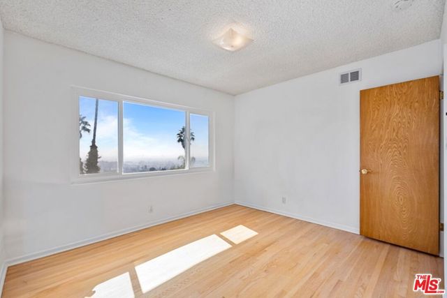 4799 Bonvue Avenue, Los Angeles, CA 90027