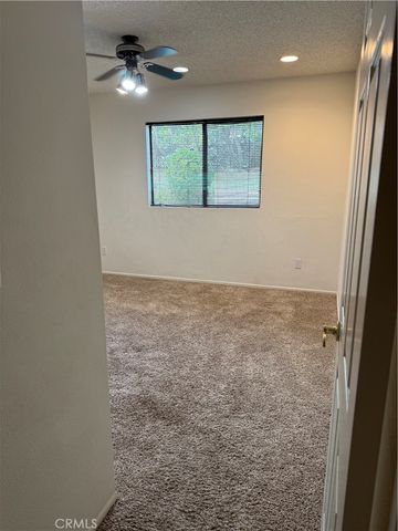 9201 Paso Robles, Northridge, CA 91325