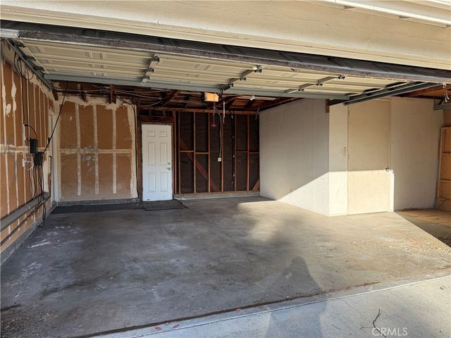 9201 Paso Robles, Northridge, CA 91325