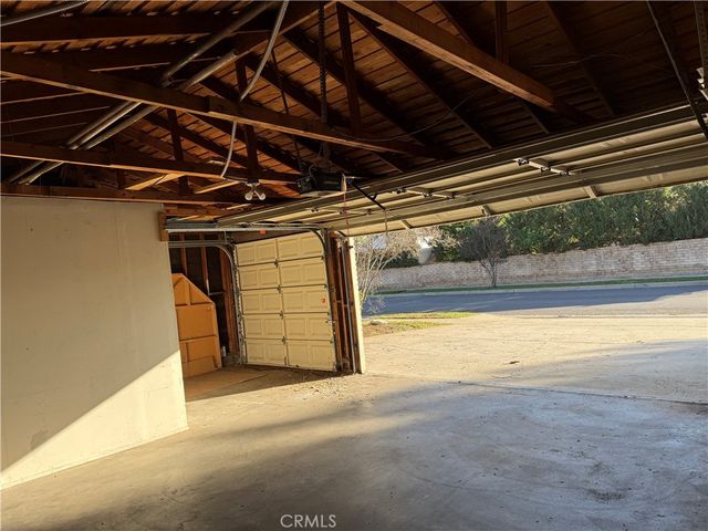 9201 Paso Robles, Northridge, CA 91325