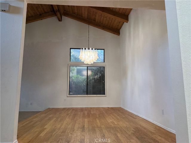 9201 Paso Robles, Northridge, CA 91325