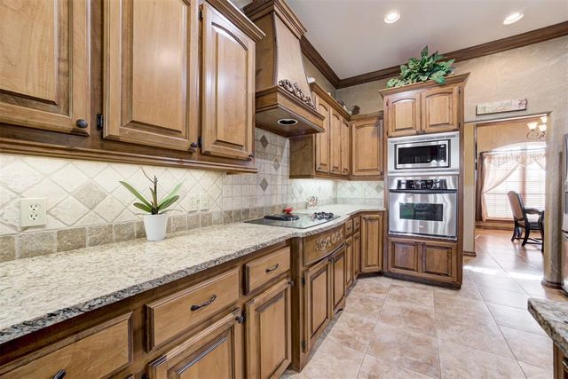 1307 Whispering Ridge Drive, Tuttle, OK 73089