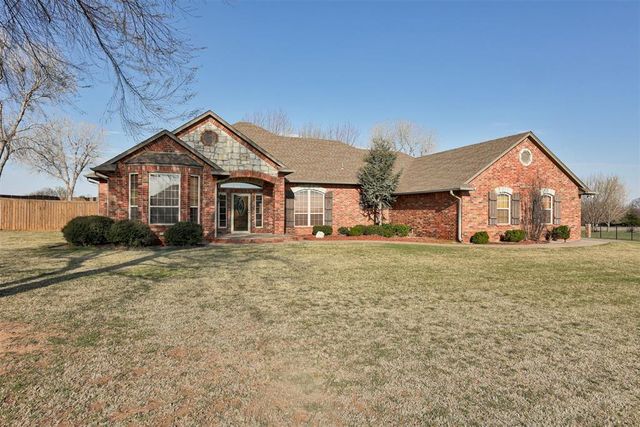 1307 Whispering Ridge Drive, Tuttle, OK 73089