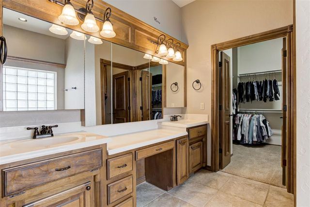 1307 Whispering Ridge Drive, Tuttle, OK 73089