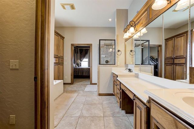 1307 Whispering Ridge Drive, Tuttle, OK 73089