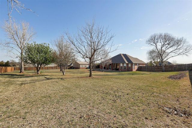 1307 Whispering Ridge Drive, Tuttle, OK 73089