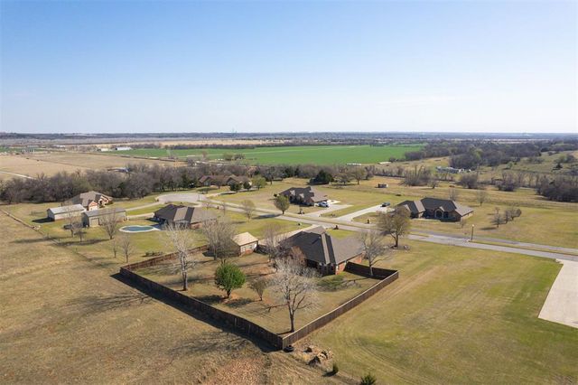 1307 Whispering Ridge Drive, Tuttle, OK 73089