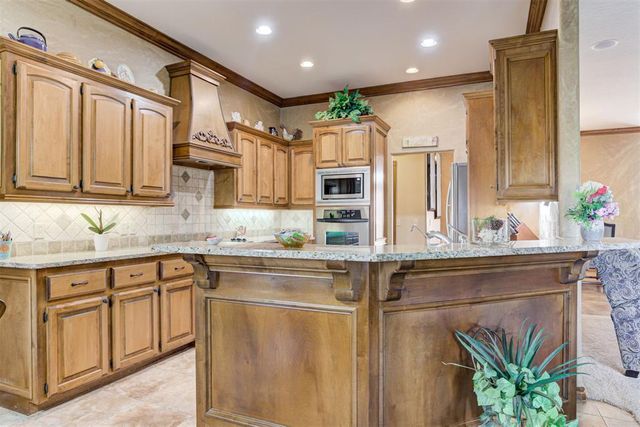 1307 Whispering Ridge Drive, Tuttle, OK 73089