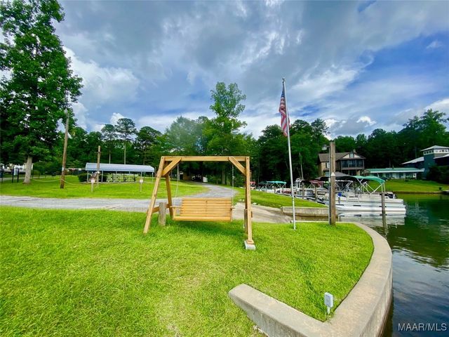 59 4th Retreat ., Eclectic, AL 36024