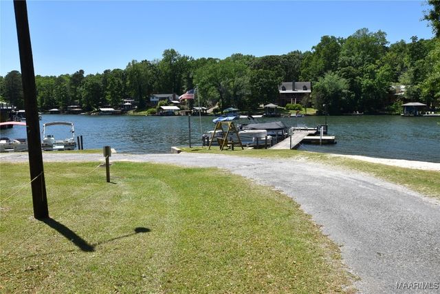 59 4th Retreat ., Eclectic, AL 36024