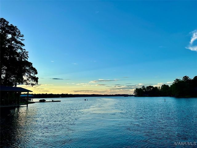 59 4th Retreat ., Eclectic, AL 36024