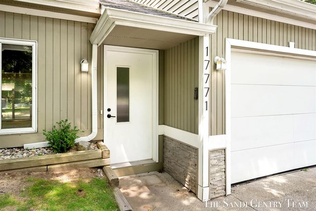 17771 148th Avenue, Spring Lake, MI 49456