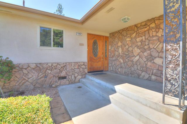 6265 N Colonial Avenue, Fresno, CA 93704