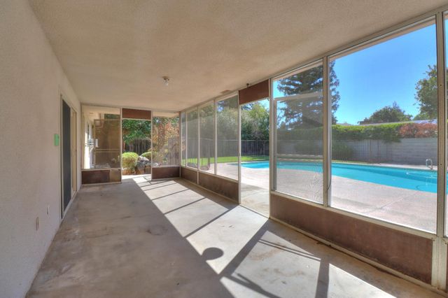 6265 N Colonial Avenue, Fresno, CA 93704