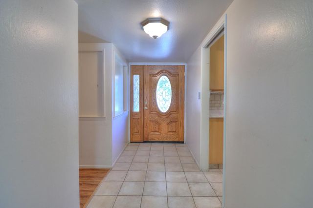 6265 N Colonial Avenue, Fresno, CA 93704