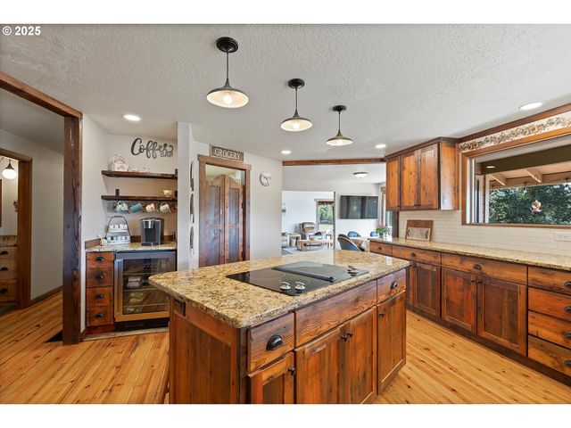 21560 GOOSENECK Rd, Sheridan, OR 97378