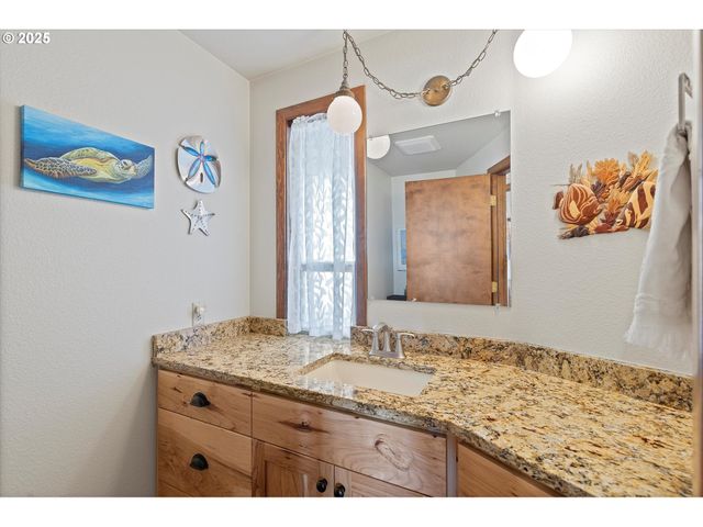 21560 GOOSENECK Rd, Sheridan, OR 97378